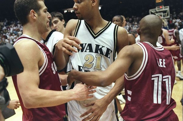 新疆队加强 新疆队加强