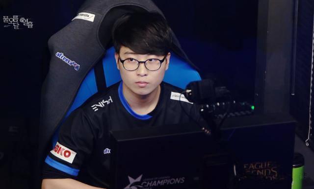 进步的同时 进步的同时